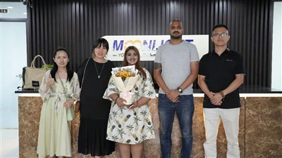 南非客户在Weifang访问期间探索Benomi的创新